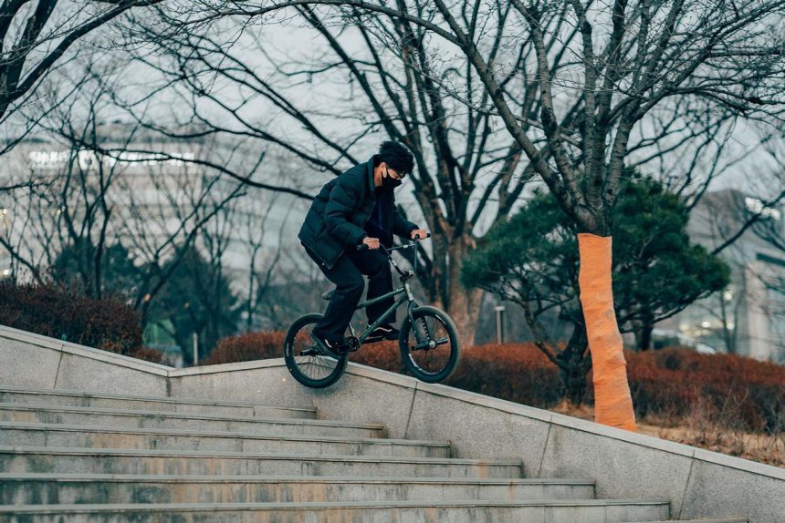 Jak wymienić pegi w BMX